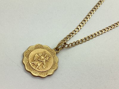 Lot 71 - A Flat Link Curb Chain, of uniform design,...