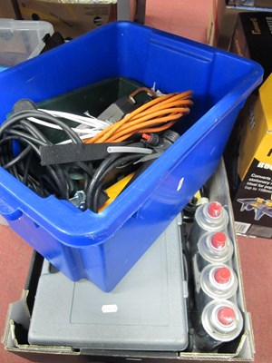 Lot 1165 - Tools and equipment, comprising boxed...
