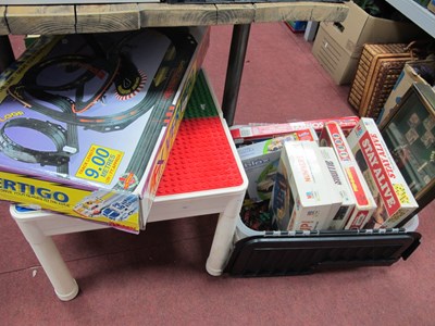 Lot 1109 - Mixed games and toys, including boxed Tomy AFX...