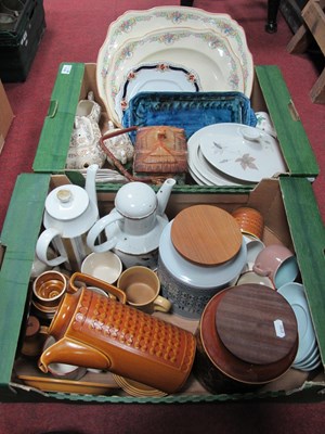 Lot 1146 - Hornsea pottery to include two lidded flower...