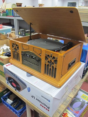 Lot 1098 - Ion Premier LP Turntable (boxed) music M8...