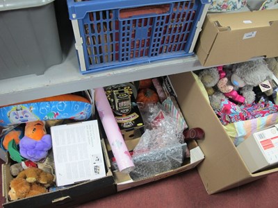 Lot 1079 - Nintendo Wii, telephone, mini savings bank,...