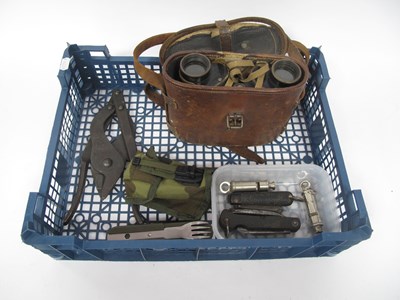 Lot 568 - WWI British Army Wire Cutters, WWII era jack...