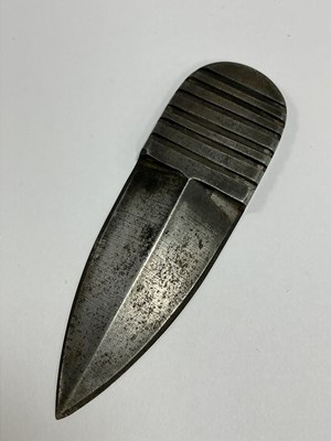 Lot 607 - WWII British SOE Thumb/Lapel Dagger, with hand...