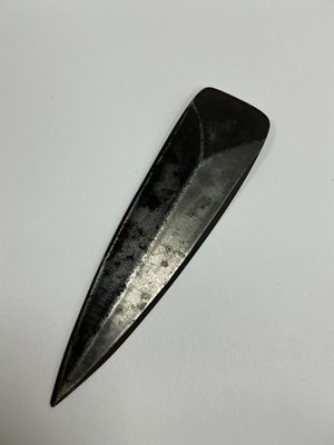 Lot 603 - WWII British SOE Flat Tang Sleeve Dagger,...