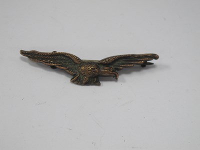 Lot 588 - WWII RAF Pathfinder Force Eagle Badge, 'Parry...