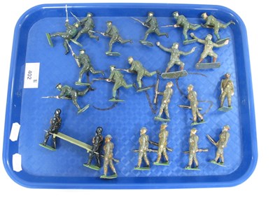 Lot 402 - Quantity of Mid XX Century Lead Figures by...